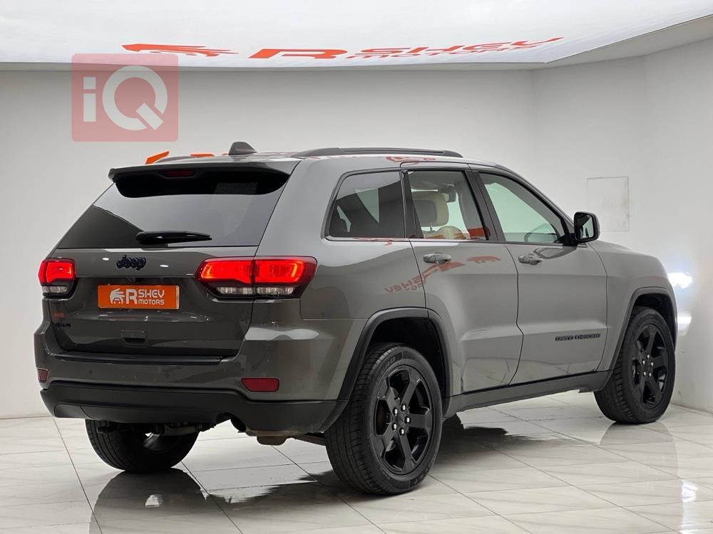 جيب جراند شيروكي